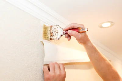 Pose de papier peint à Lacq — revêtements muraux et toiles de verre